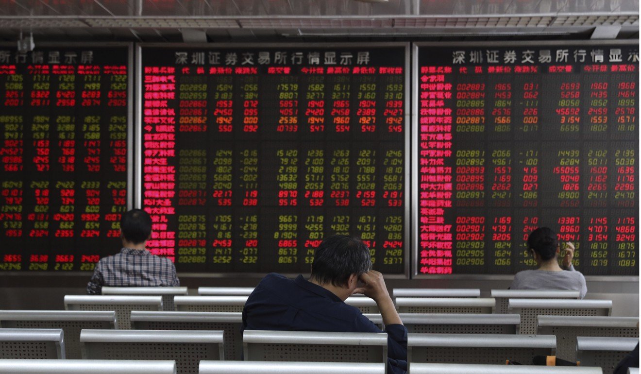 2015年，中国股市崩盘抹去了5万亿美元的价值。照片：AP照片
