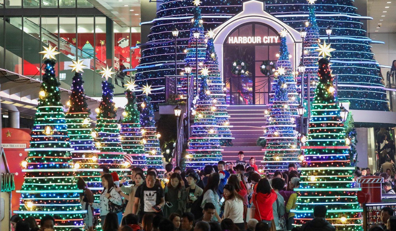 圣诞节过去的精神，2018年的海港城。照片：Dickson Lee