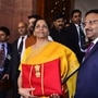 財政部長尼爾瑪拉·西塔拉曼（Nirmala Sitharaman）將依靠她計劃通過出售國有資產籌集的2.1萬億盧比來彌合預算缺口