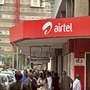 代表Bharti Airtel，Bharti Hexacom和Telenor支付了總計10,000千萬盧比的款項